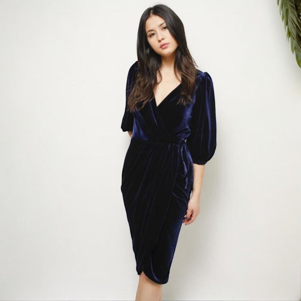 Lucy Paris Catarina Navy Velvet Midi Dress Holiday Size Medium